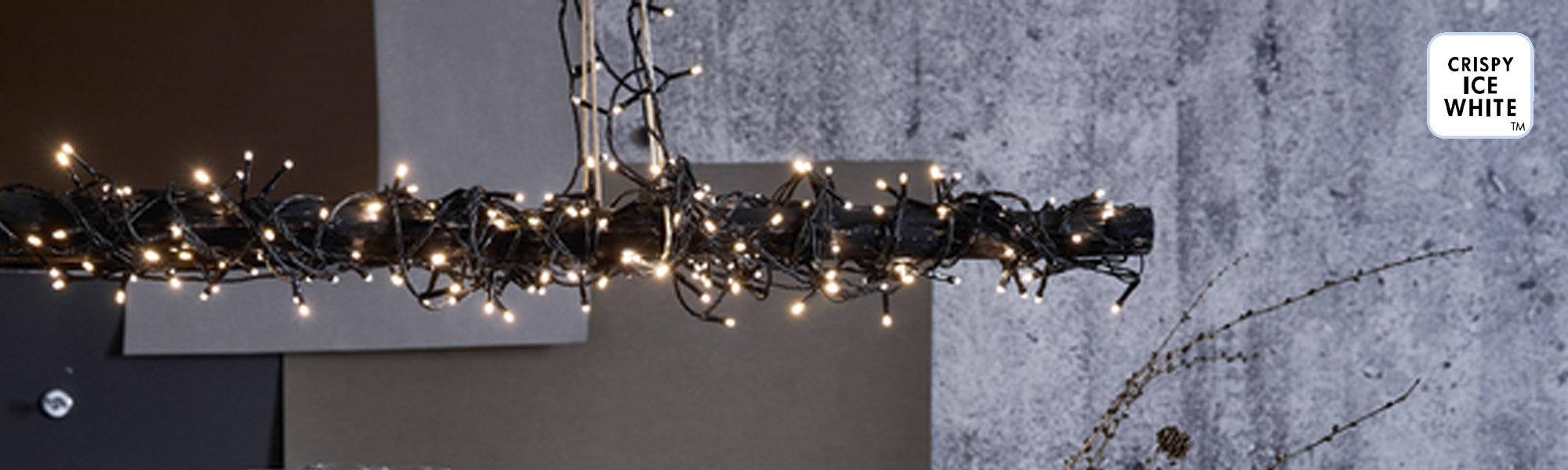 Crispy Ice White slinga miljö med logga.jpg