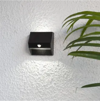 Solcellsvägglykta Wally 50/5 lumen